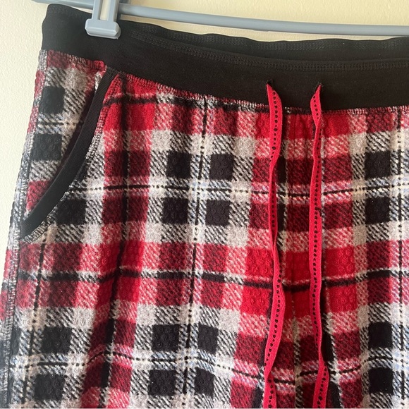 Nautica Red Black Plaid Thermal Pajama Set Women’s Size Medium Holiday Christmas - Picture 10 of 16